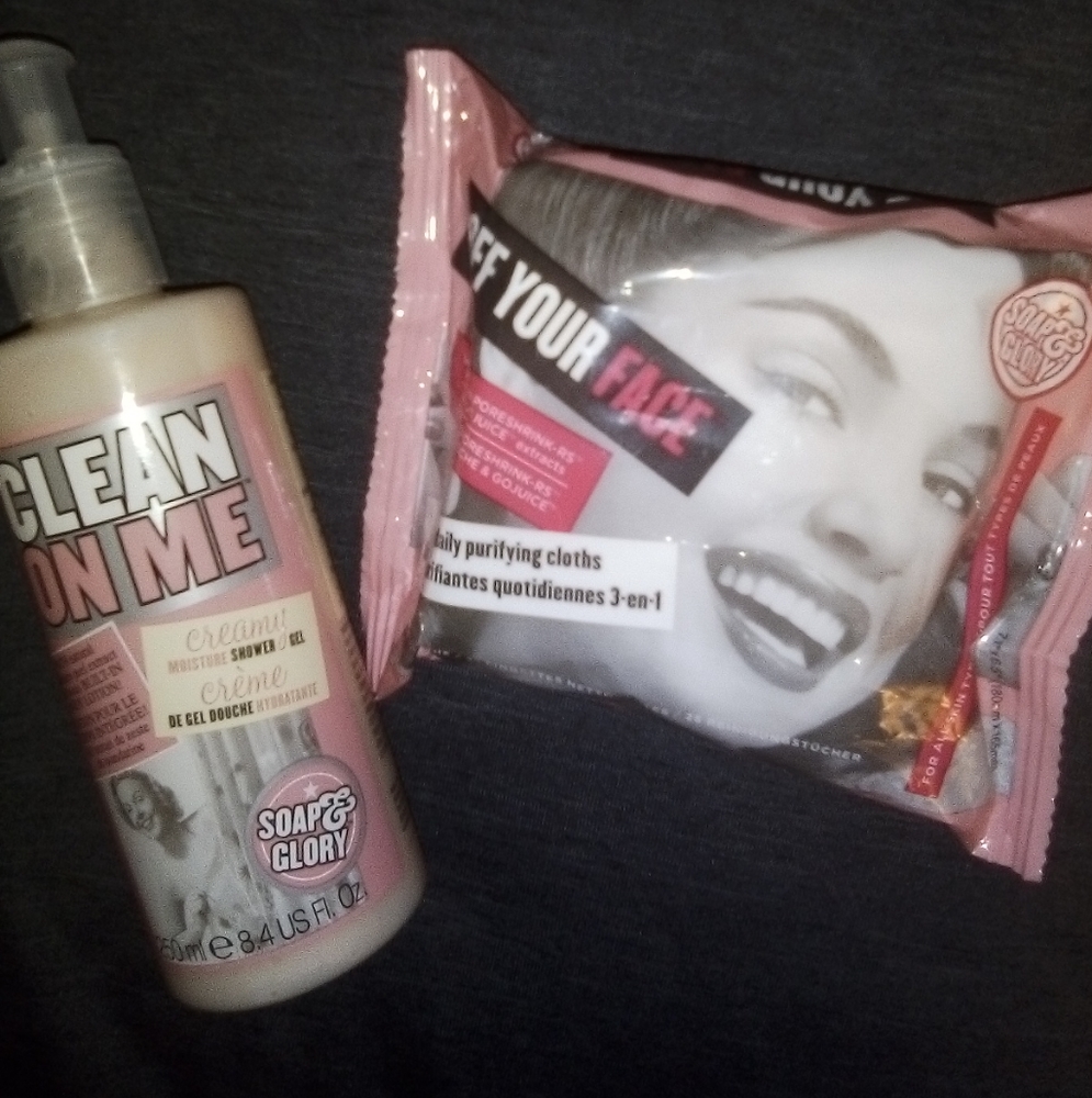 🌸SOAP & GLORY💮 lot of 2 wash&cloths FREE GIFT!